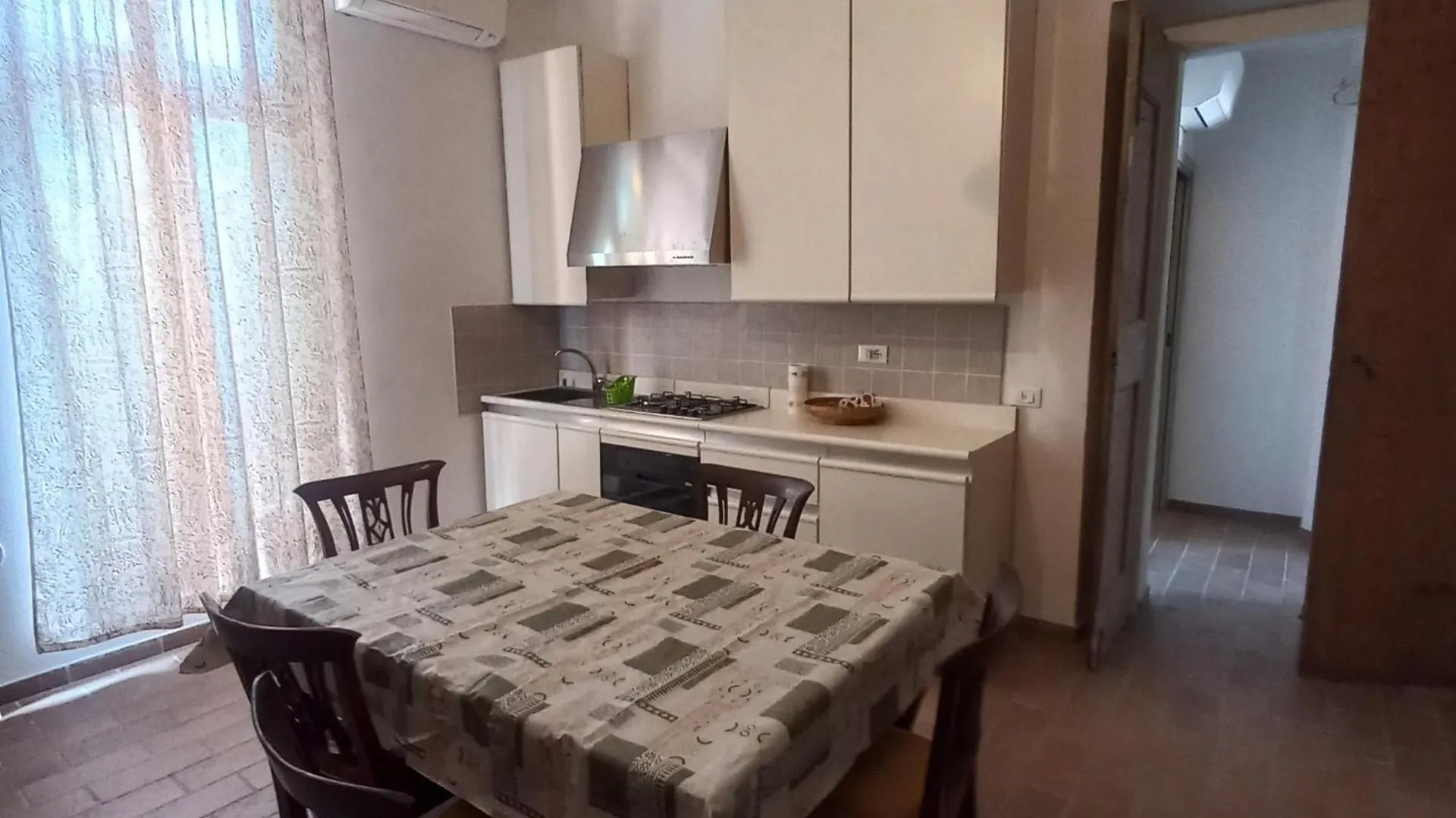 Appartamento Fronte Piscina Montemarciano Apartment